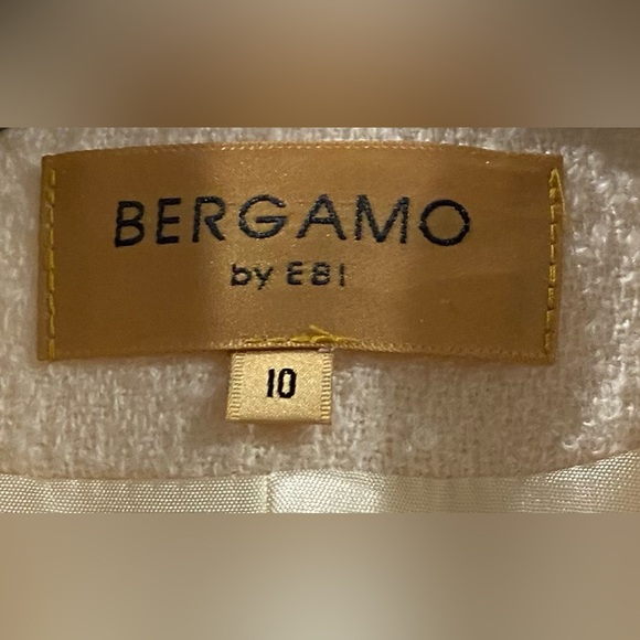 Vintage Bergamo By EBI 2 piece Cream Suit With Black Trim Accent Size 10 - Picture 2 of 8